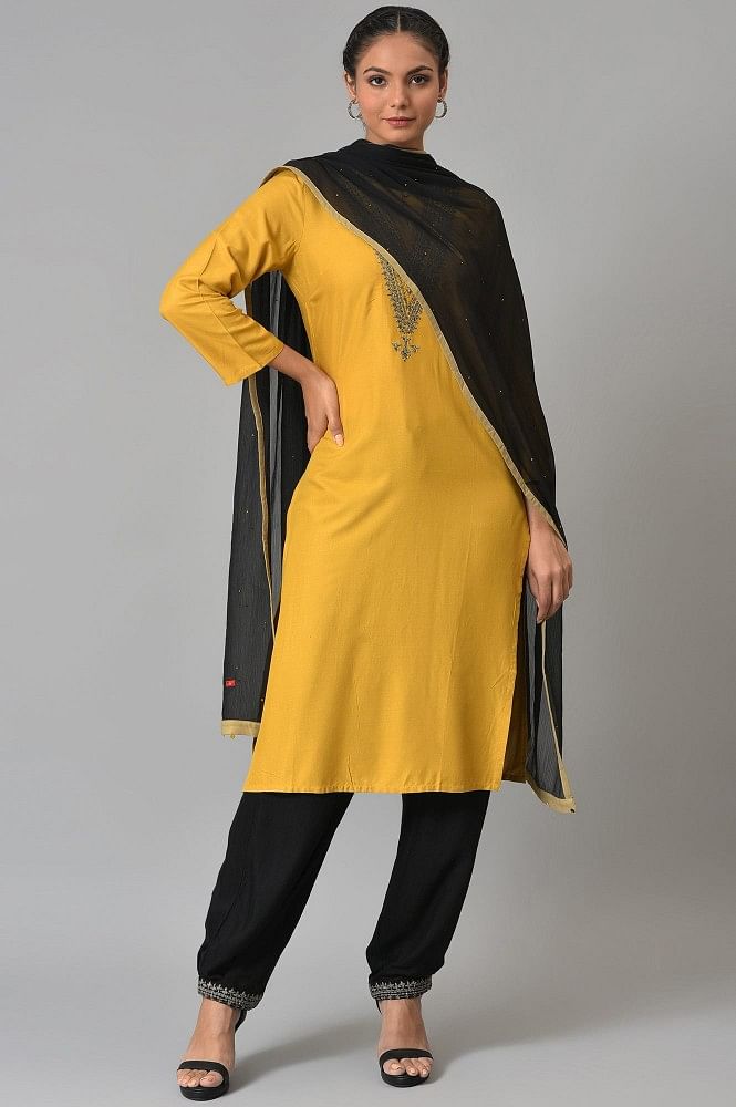 Buy LIGHT DAISY PRESENT YELLOW KURTI FOR WOMEN Online at Best Prices in  India - JioMart.